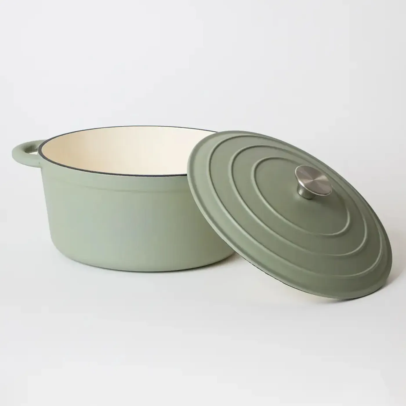 George Collective - Cast Iron Round Casserole 28cm - Matte Sage/Silver Lid - 画像 (2)