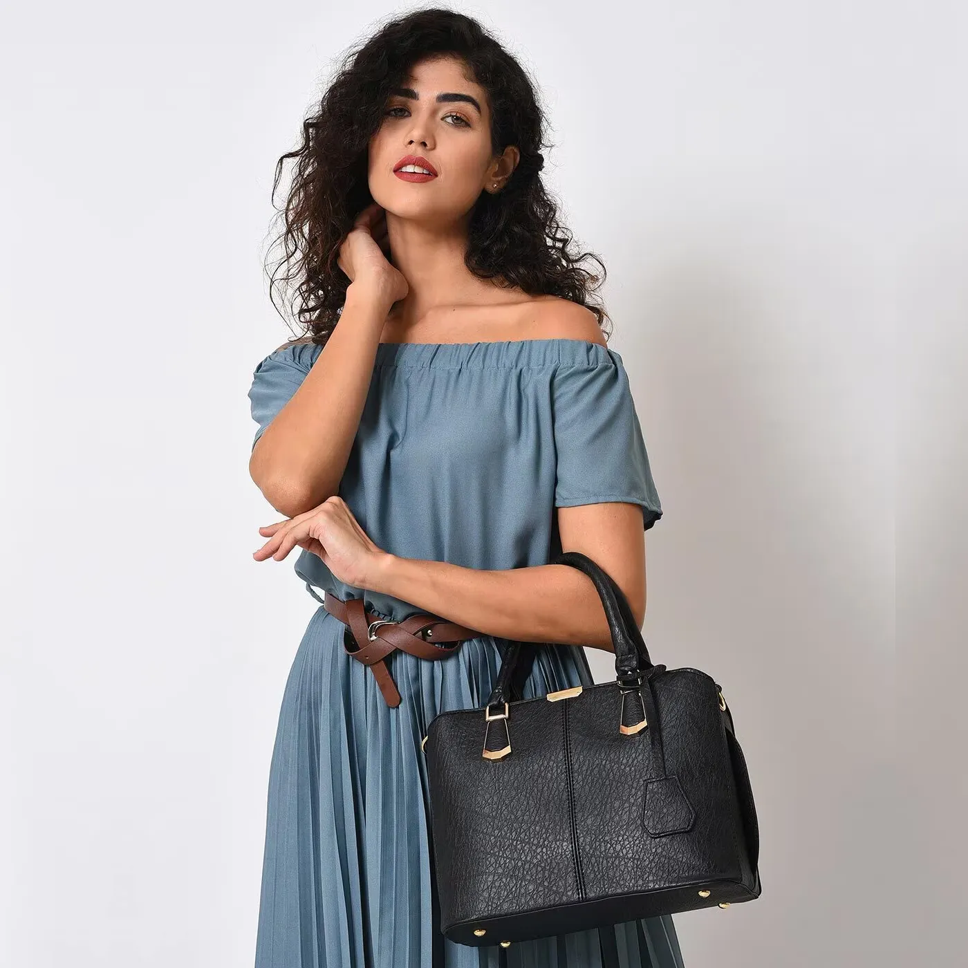 Women's Leather Handbag (Black) - 画像 (2)